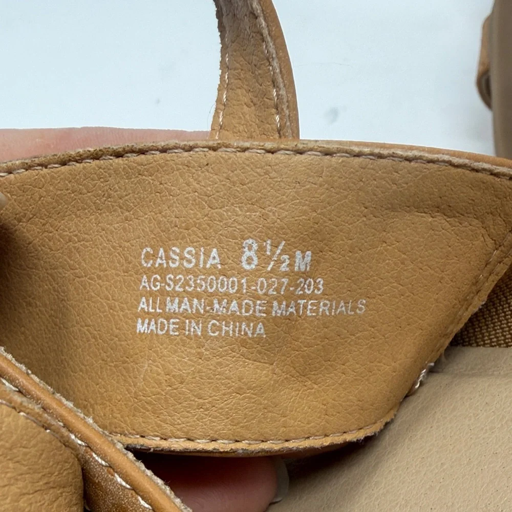 Frye and Co. Cassia Vegan Strappy Open Toe Tan Sandals Size 8.5